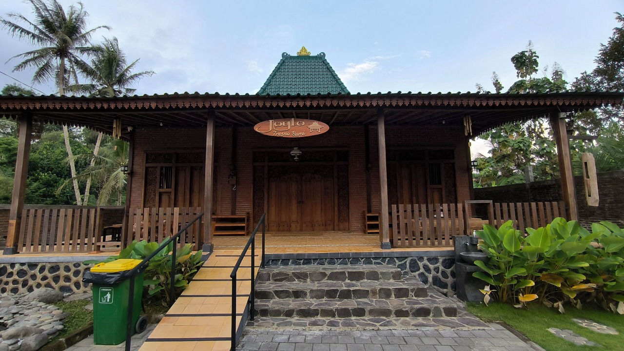 Photo of Outdoor in Mertoyudan