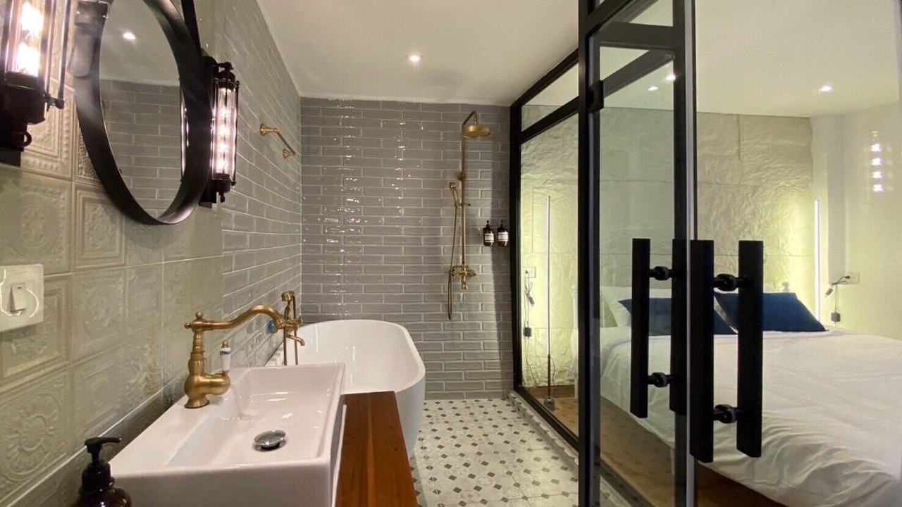 Photo of Bathroom in Talat Noi