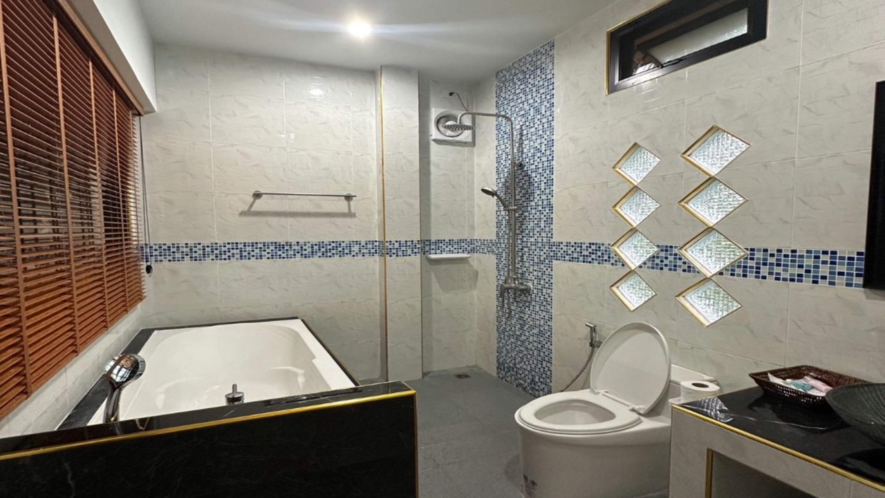 Photo of Bathroom in Ao Luek