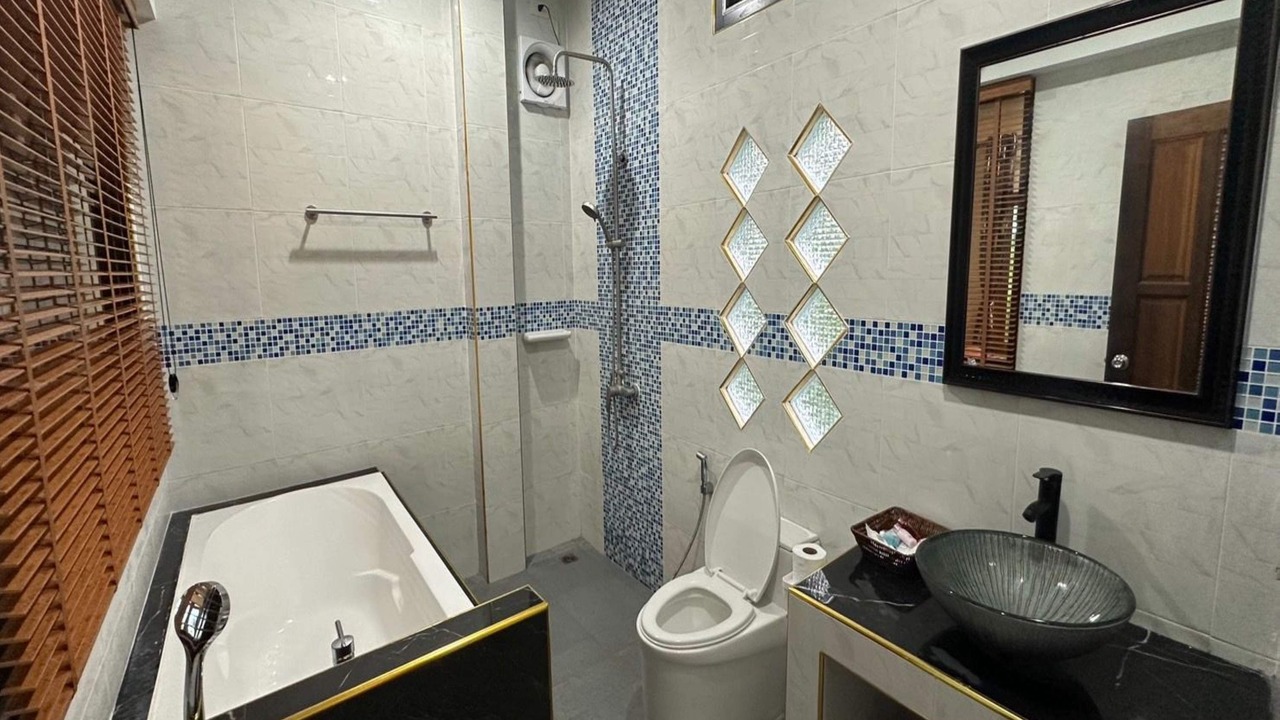 Photo of Bathroom in Ao Luek