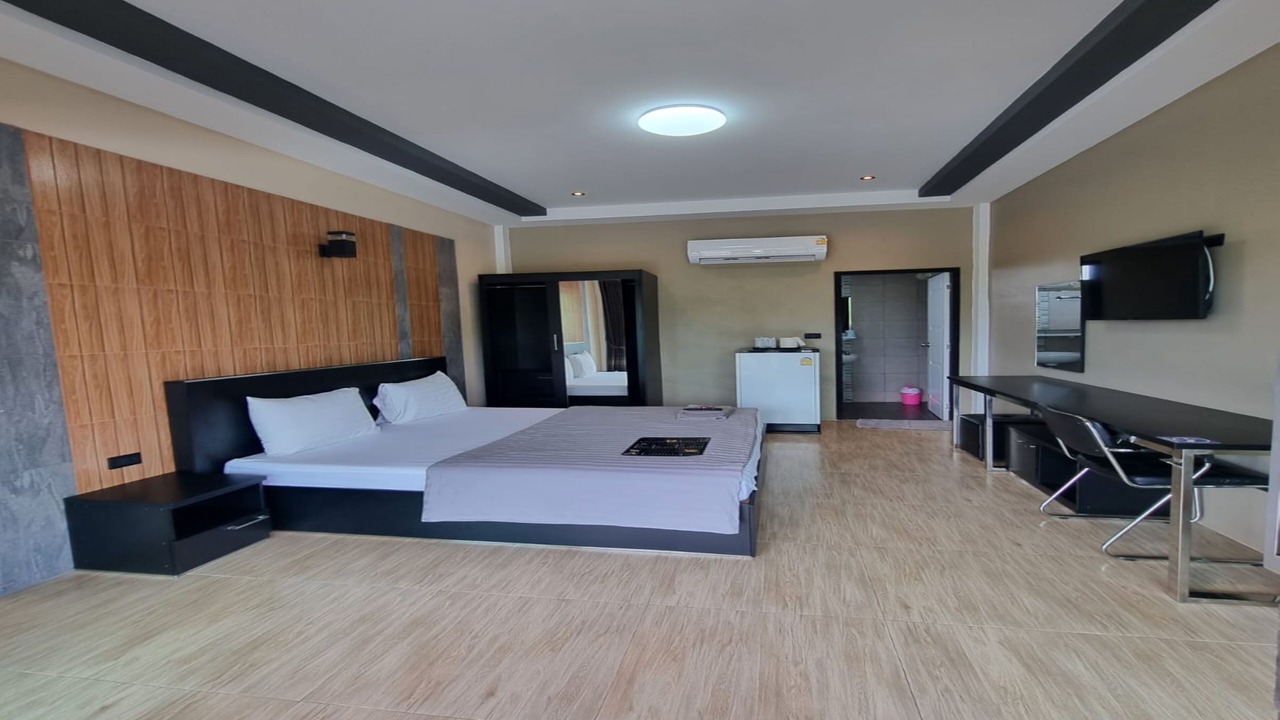 Photo of Bedroom in Ang Thong