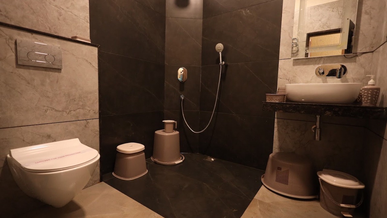 Photo of Bathroom in Rajendragram