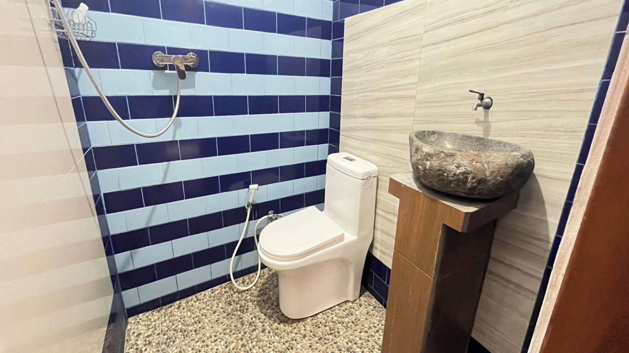 Photo of Bathroom in Negara