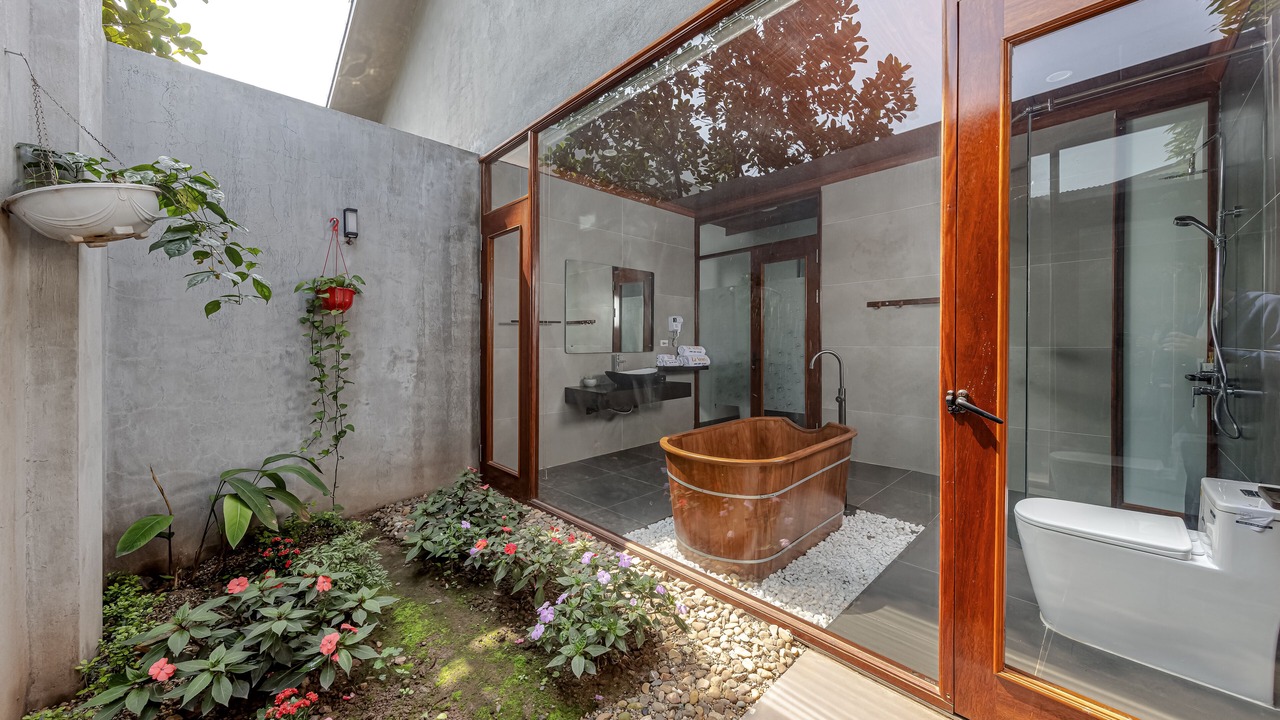 Photo of Bathroom in Hoa Lu