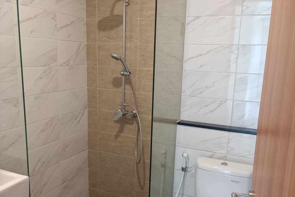 Photo of Bathroom in Genitri