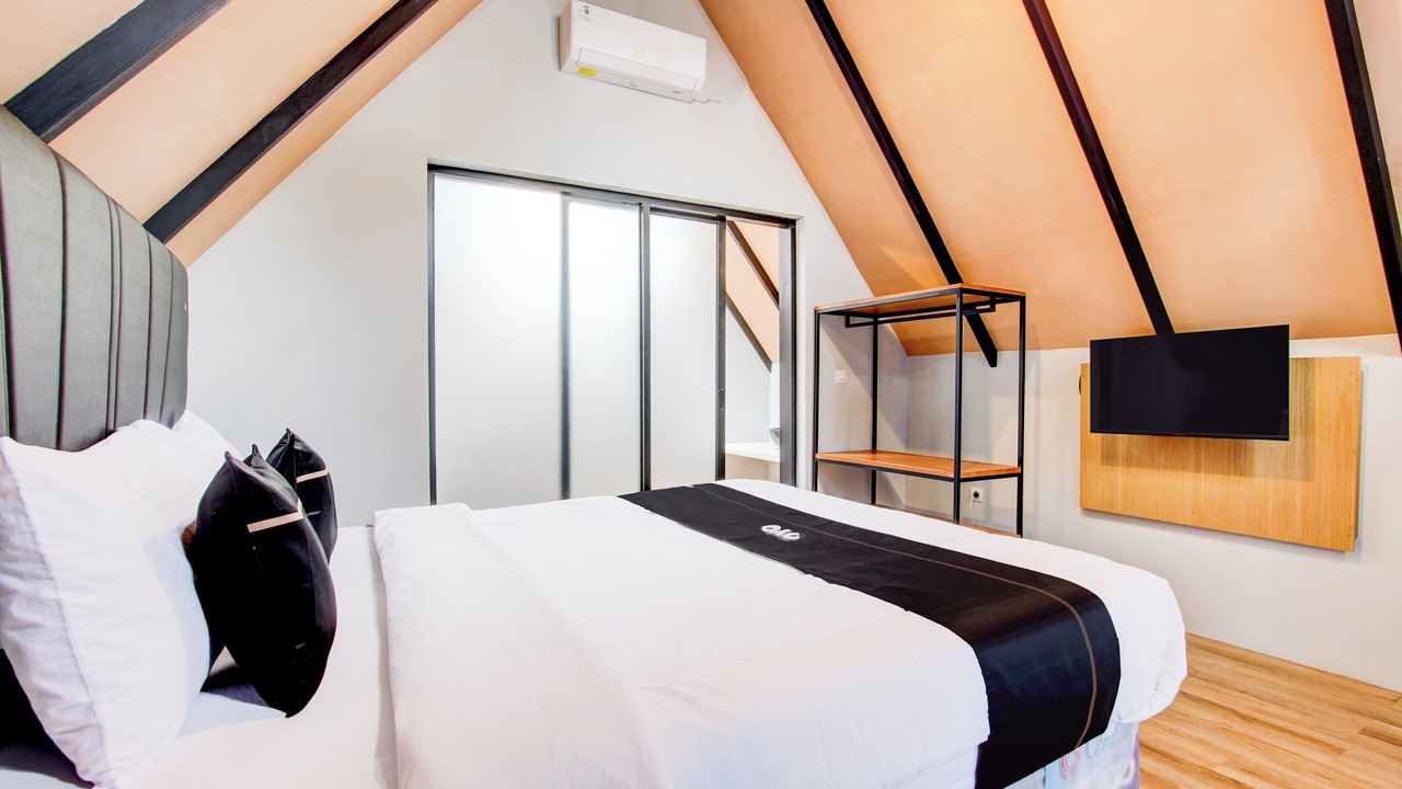 Photo of Bedroom in Pakem