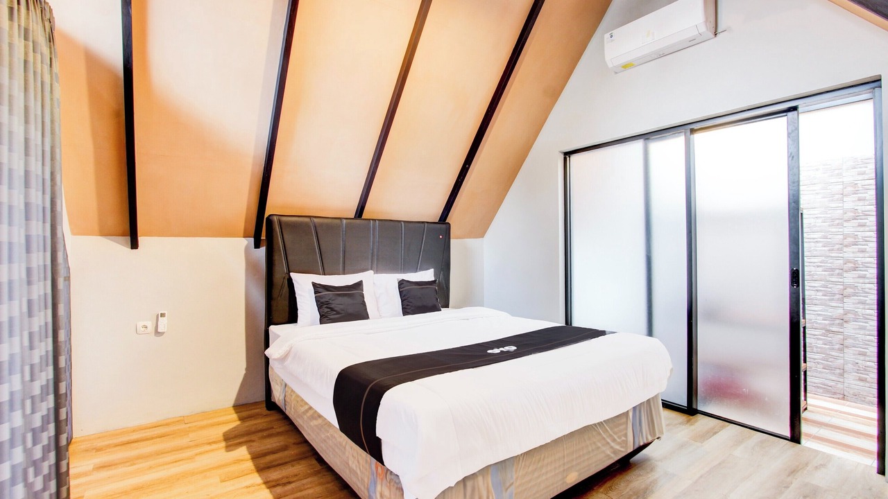 Photo of Bedroom in Pakem