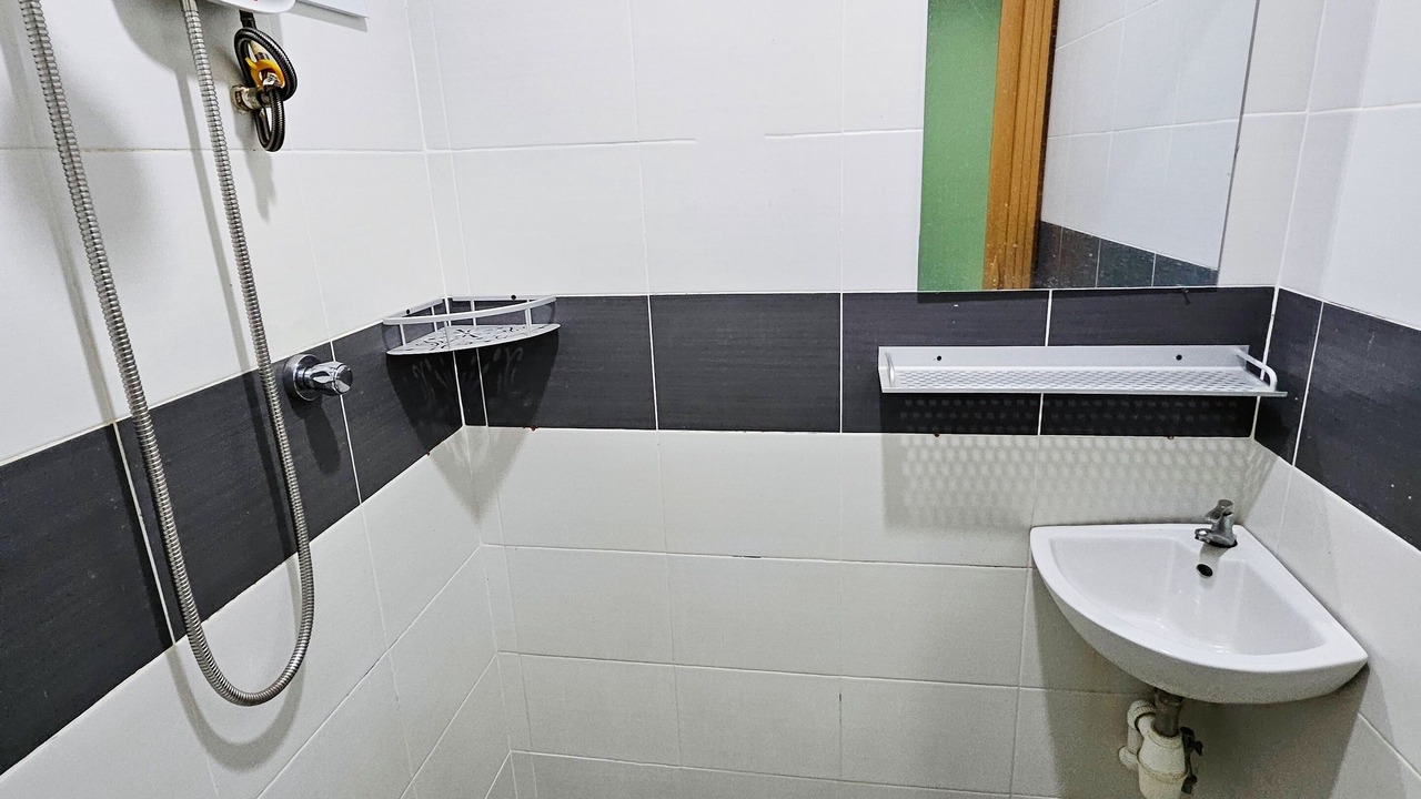 Photo of Bathroom in Historic George Town