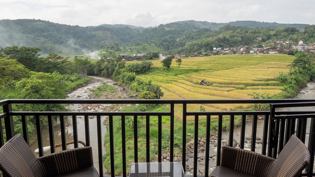 Photo of Patio Balcony in Lawang