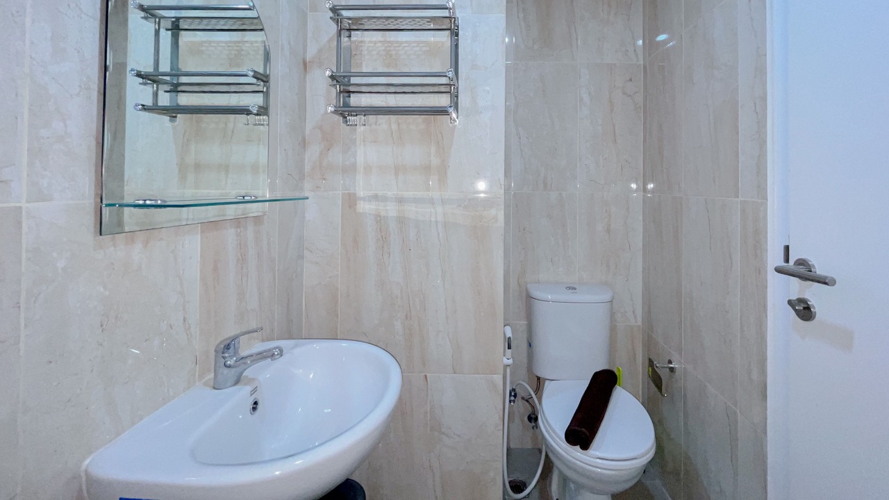 Photo of Bathroom in Biringkanya