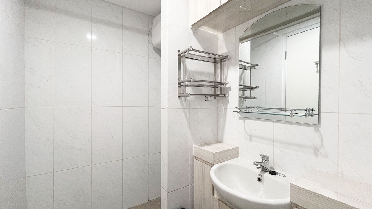 Photo of Bathroom in Biringkanya