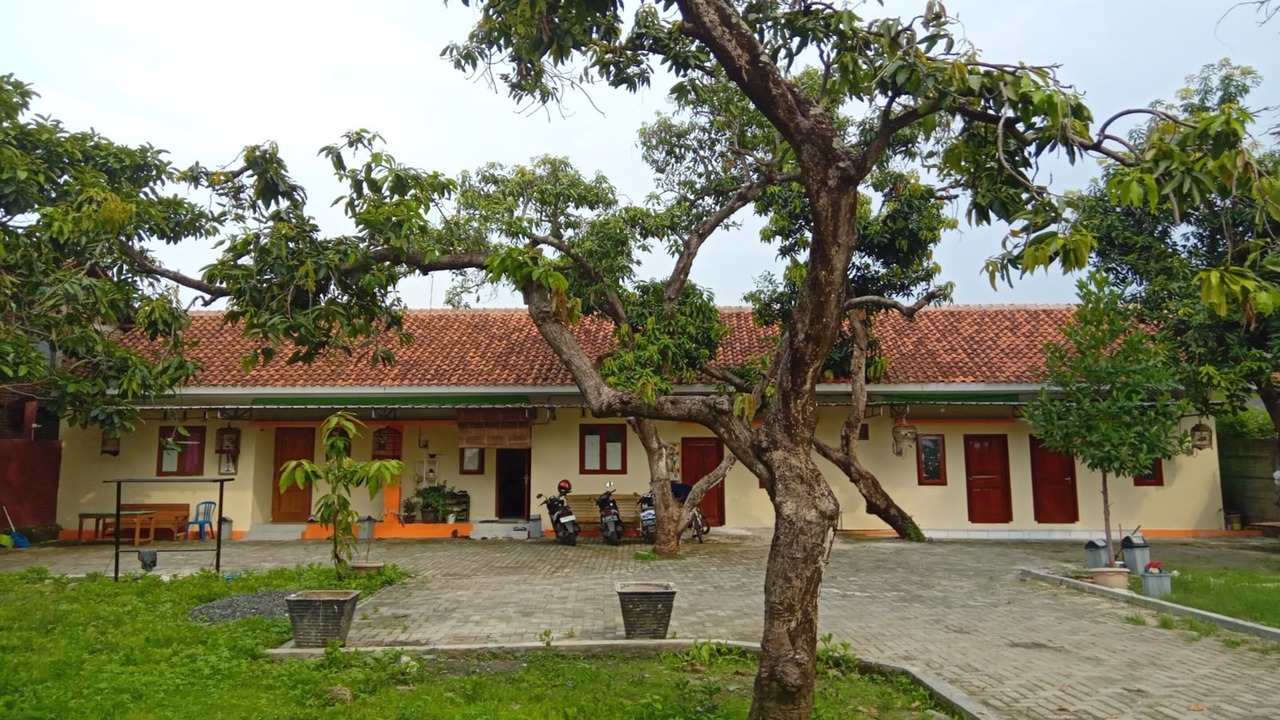 Photo of Buildings in Tegal