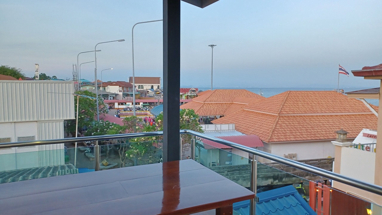 Photo of Others in Koh Lan