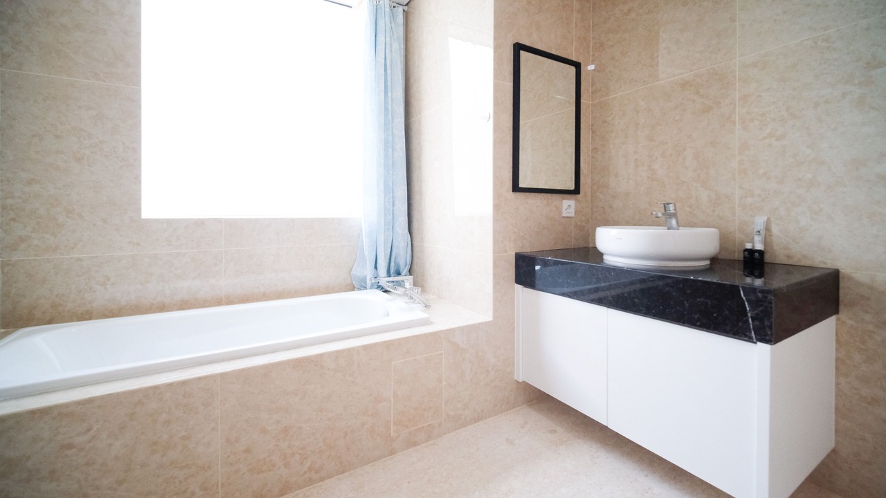 Photo of Bathroom in Surabaya