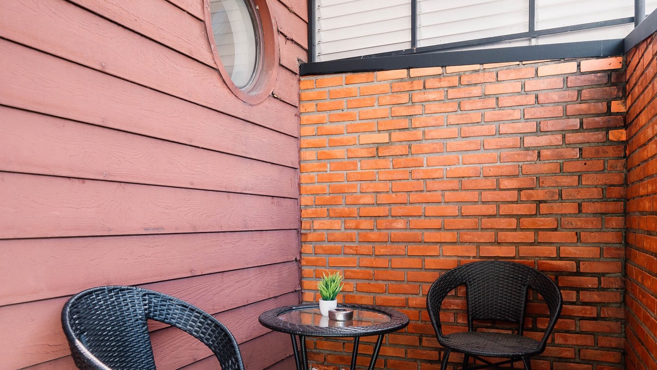 Photo of Patio Balcony in Chom Phon