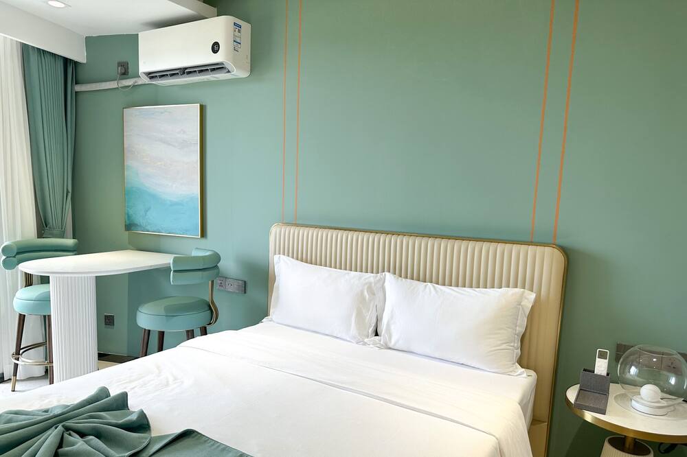 Photo of Bedroom in Prey Nob