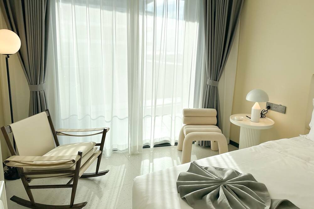 Photo of Bedroom in Prey Nob