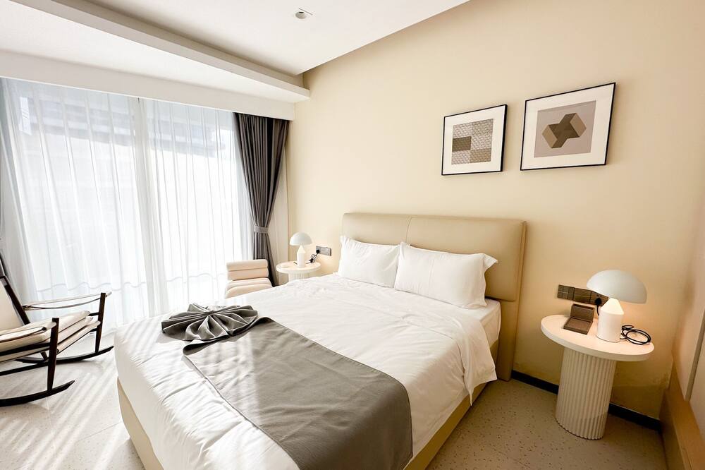 Photo of Bedroom in Prey Nob