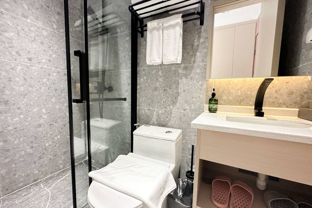 Photo of Bathroom in Prey Nob