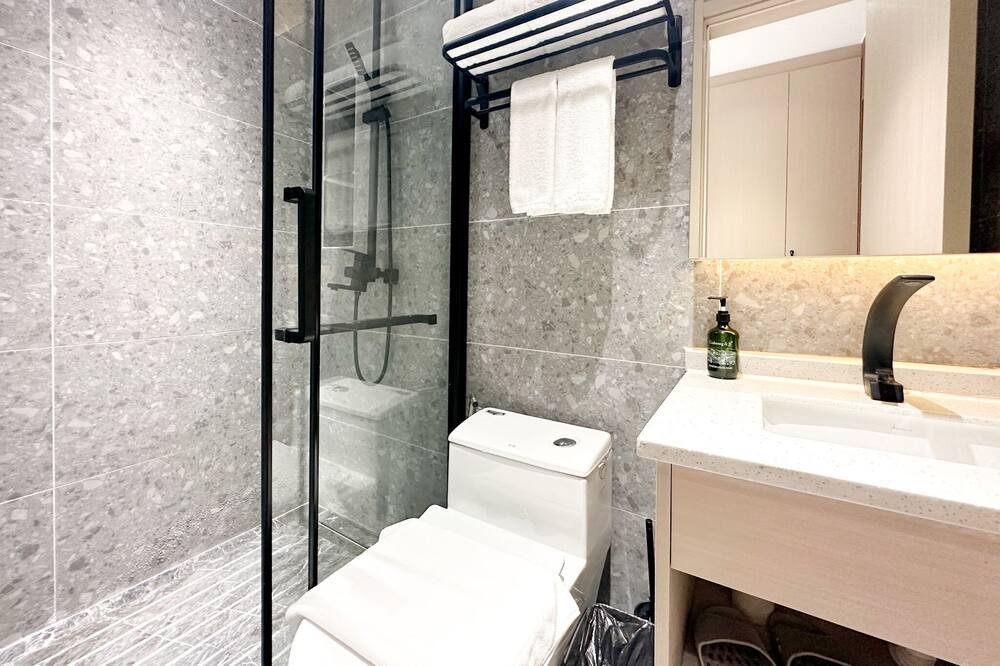 Photo of Bathroom in Prey Nob