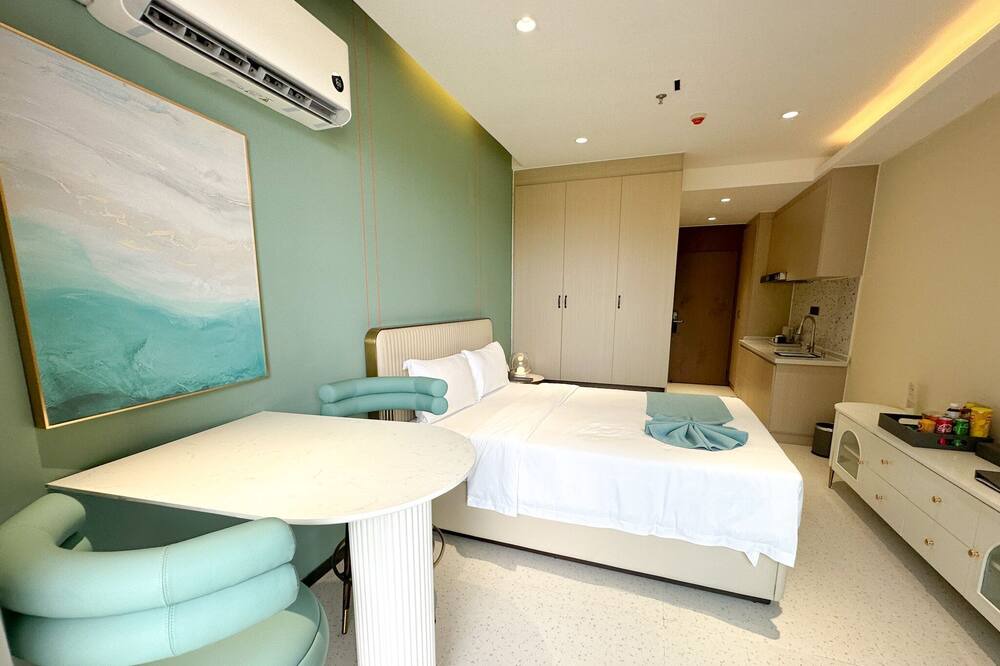 Photo of Bedroom in Prey Nob