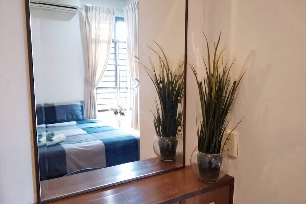 Photo of Bedroom in Taman Mount Austin