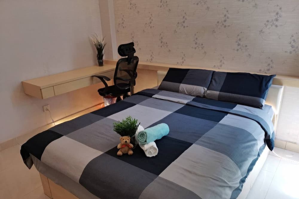 Photo of Bedroom in Taman Mount Austin