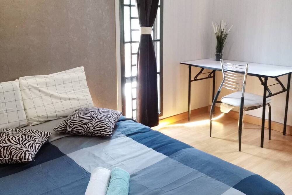 Photo of Bedroom in Taman Mount Austin