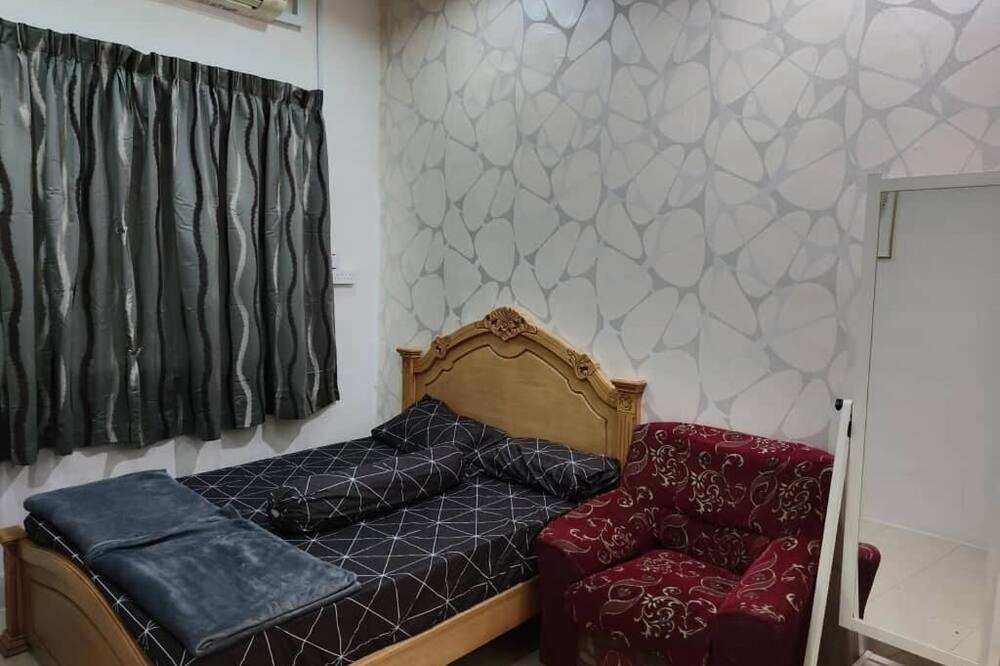Photo of Bedroom in Tanjung Rambutan