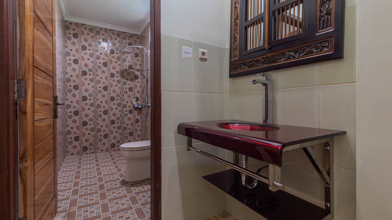 Photo of Bathroom in Kecamatan Narmada
