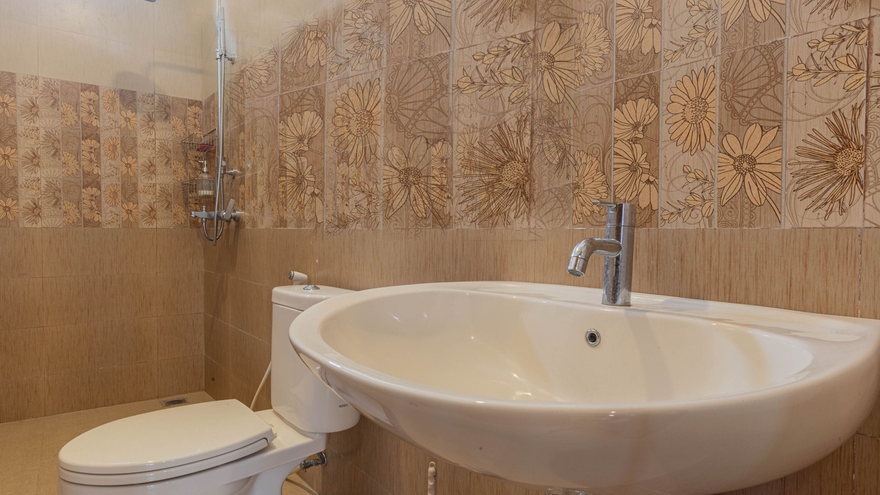 Photo of Bathroom in Kecamatan Narmada