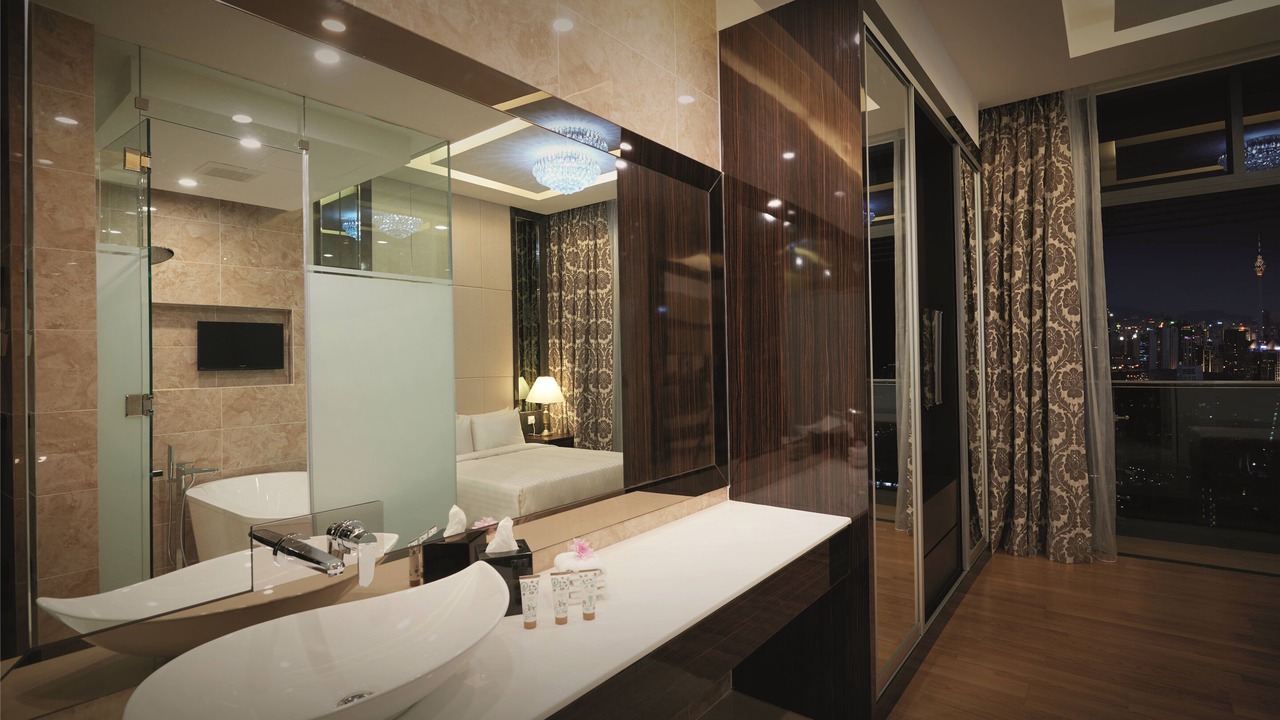 Photo of Bathroom in Imbi
