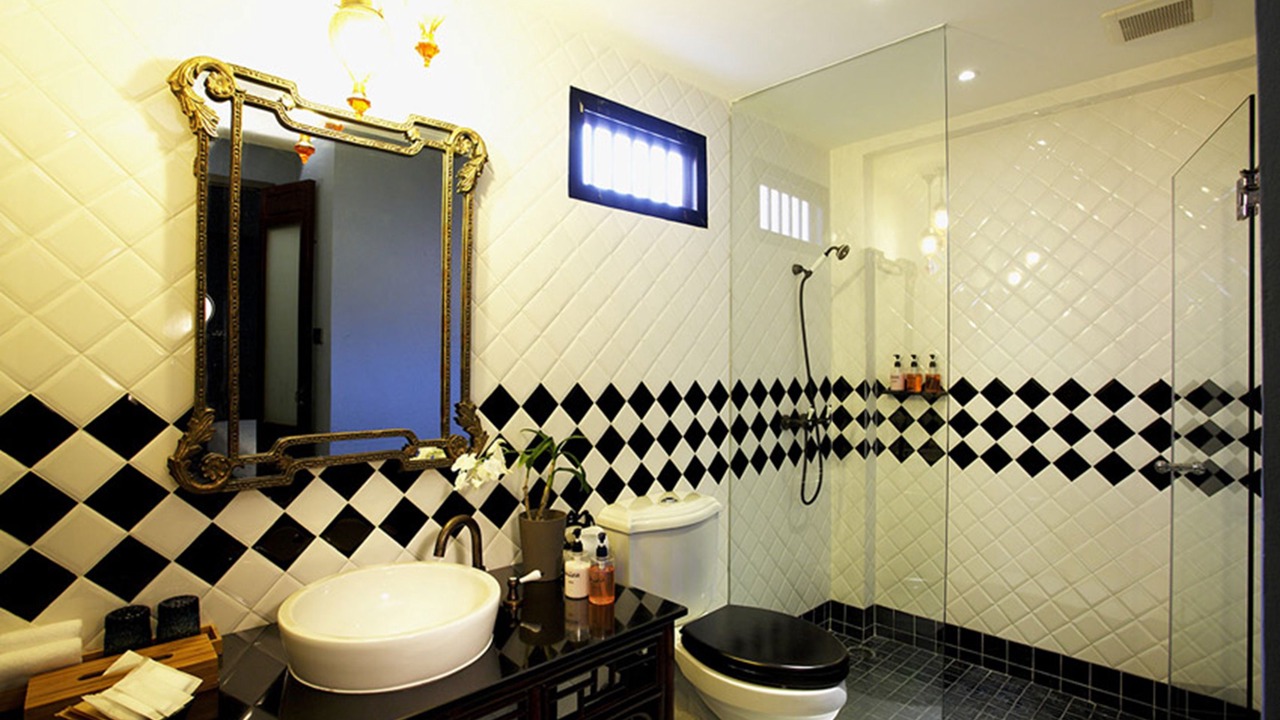 Photo of Bathroom in Talat Yot
