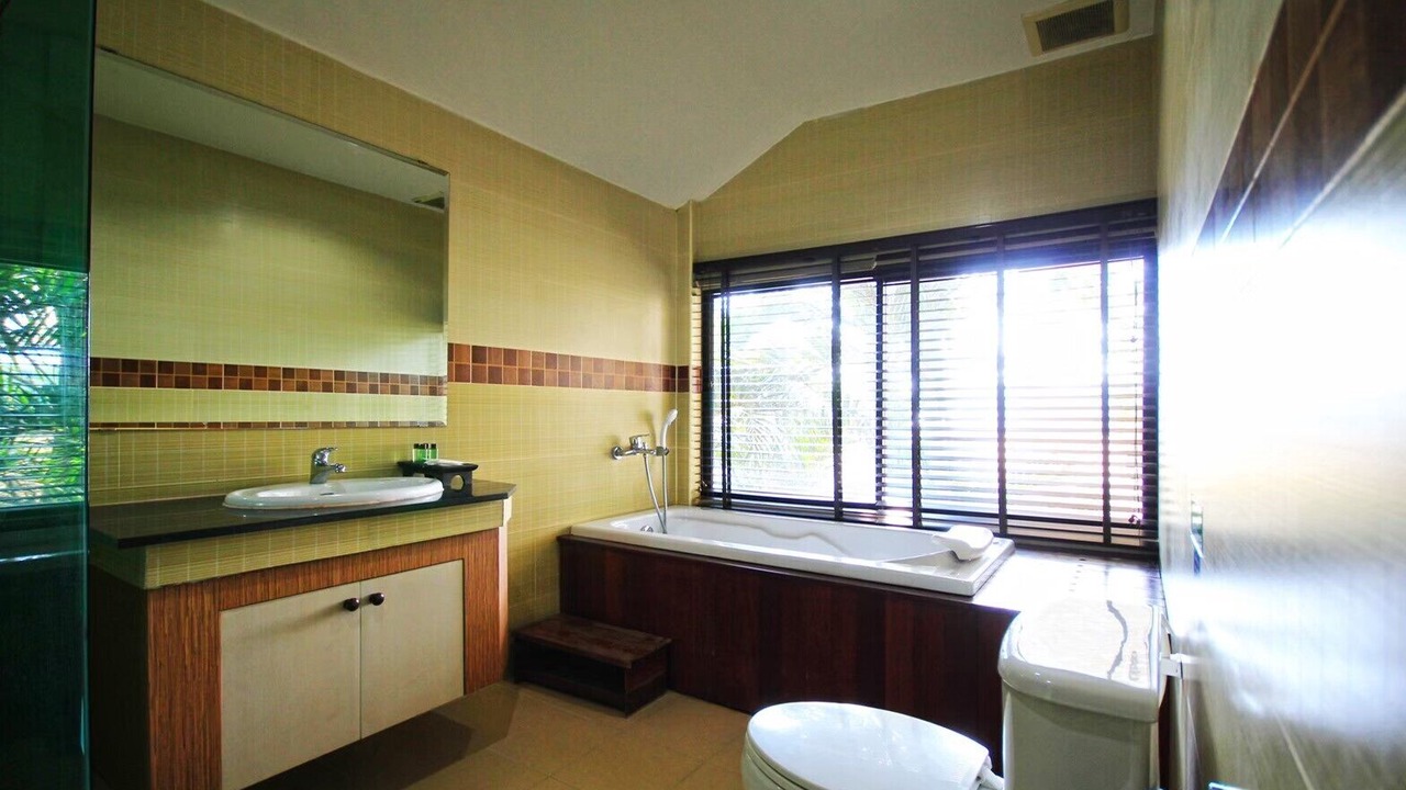 Photo of Bathroom in Don Tum