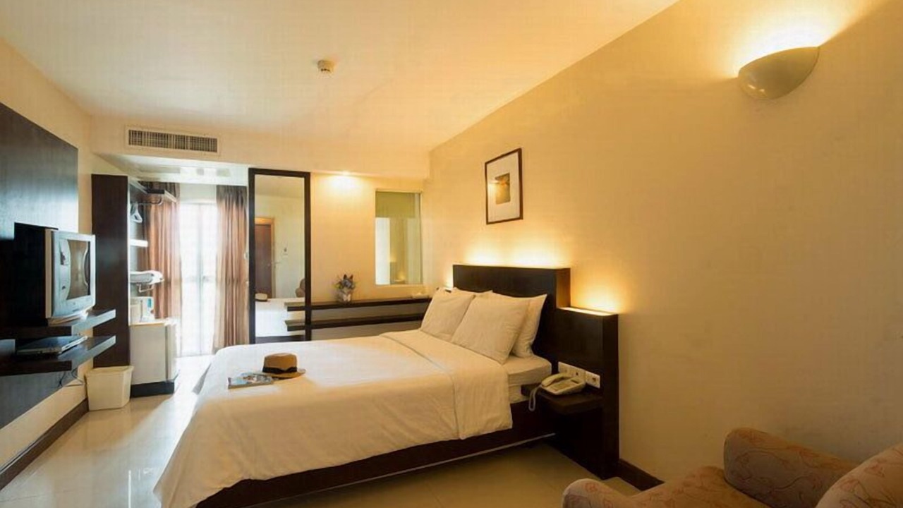 Photo of Bedroom in Khanna Yao