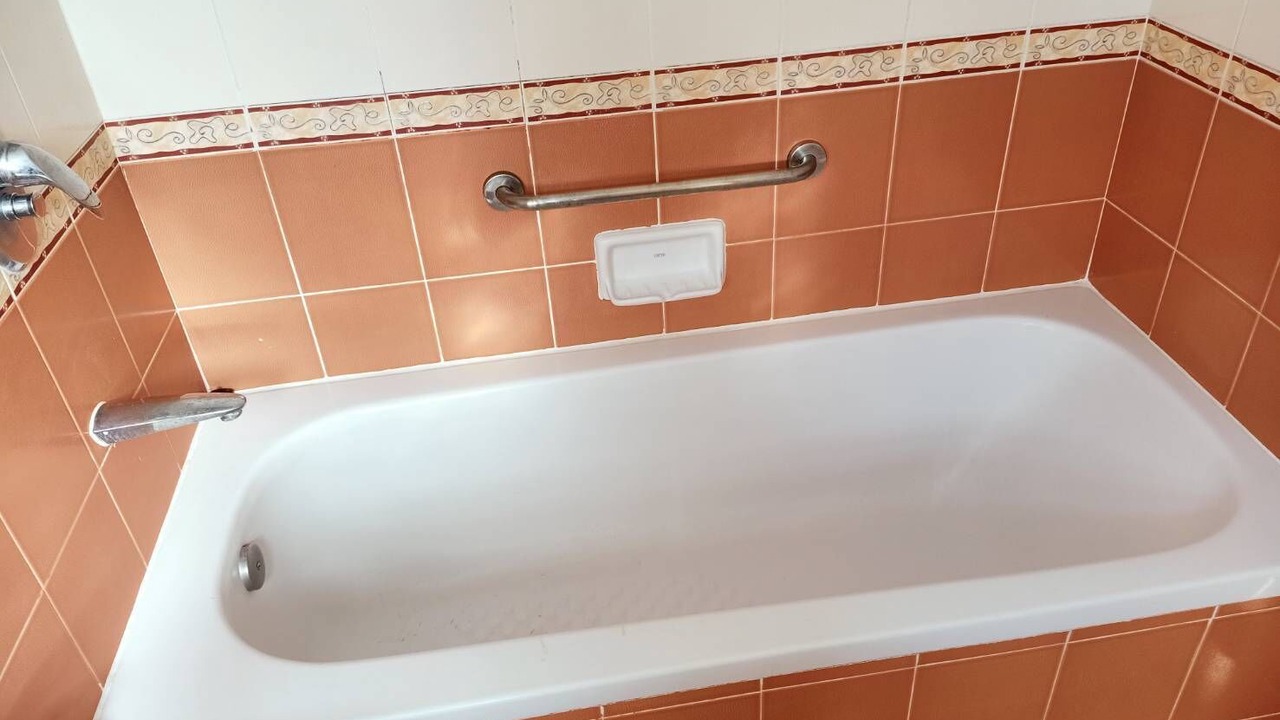 Photo of Bathroom in Khanna Yao