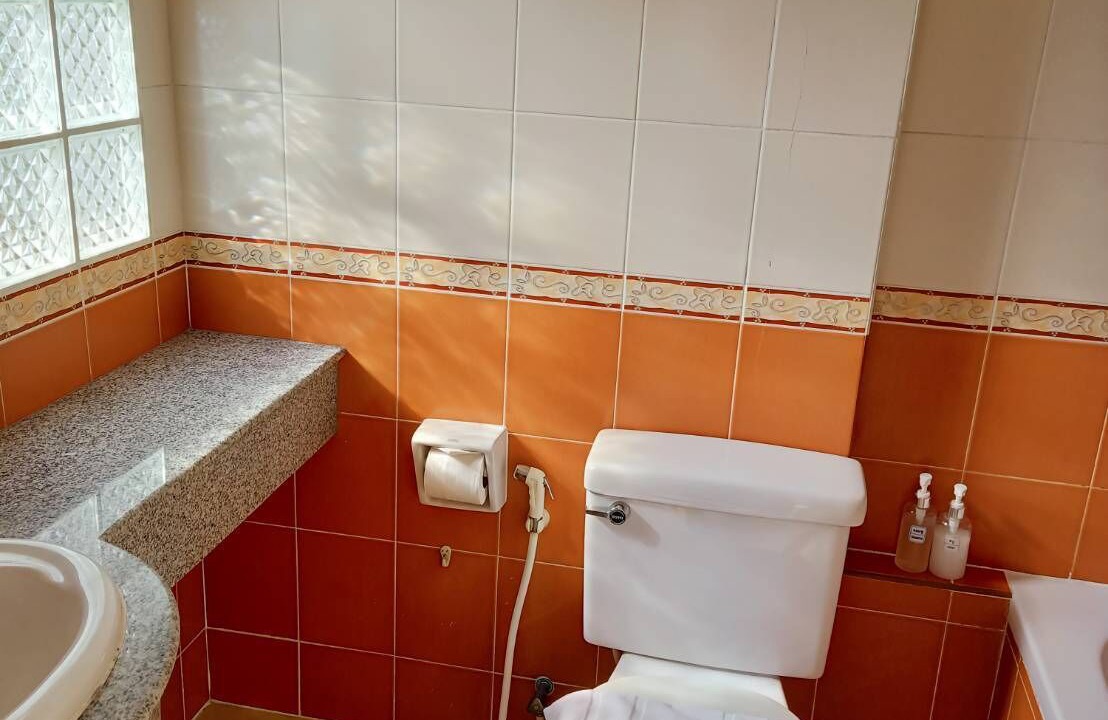 Photo of Bathroom in Khanna Yao