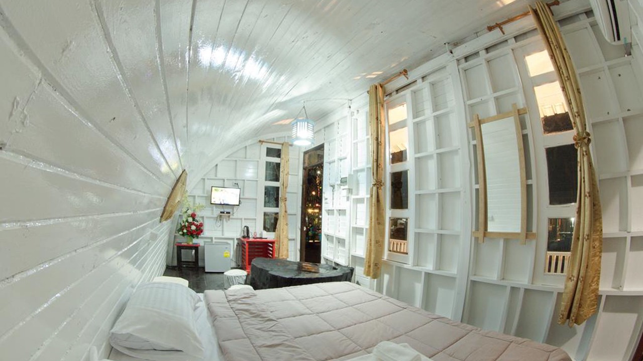 Photo of Bedroom in Chumphon