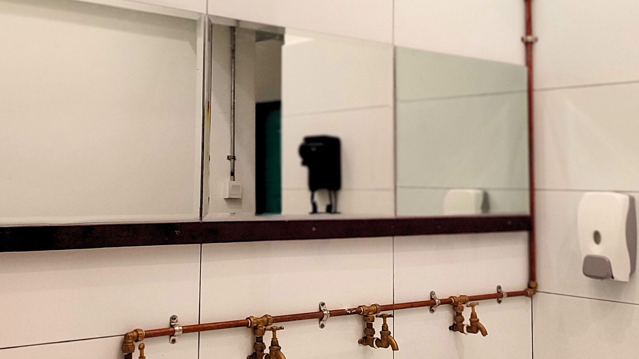 Photo of Bathroom in Imbi