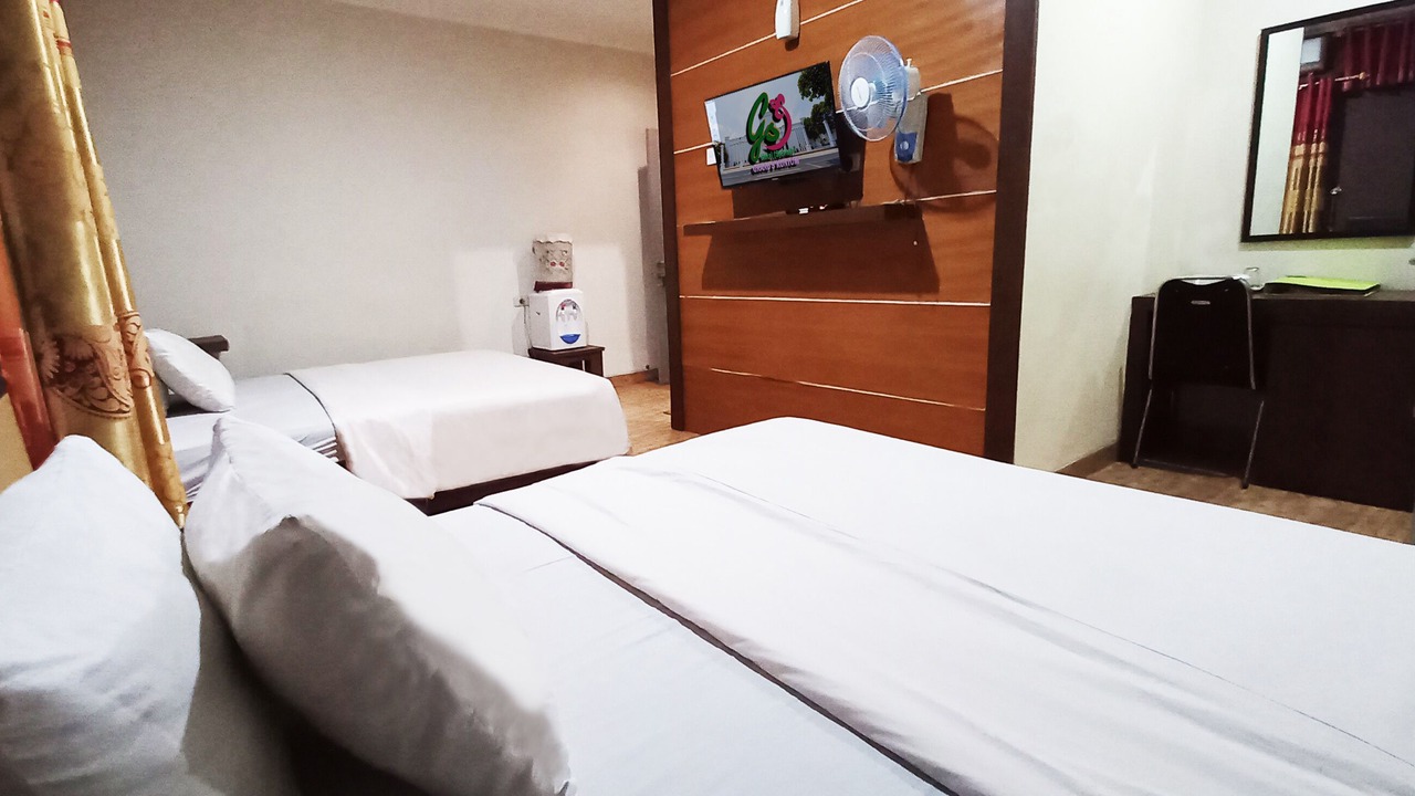 Photo of Bedroom in Metro