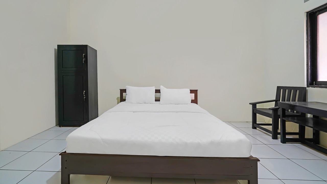 Photo of Bedroom in Beber