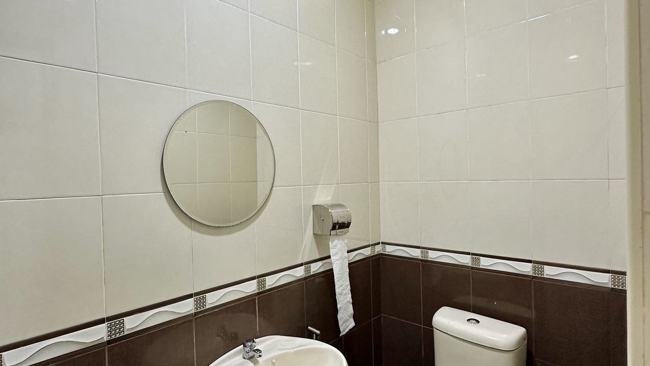 Photo of Bathroom in Imbi