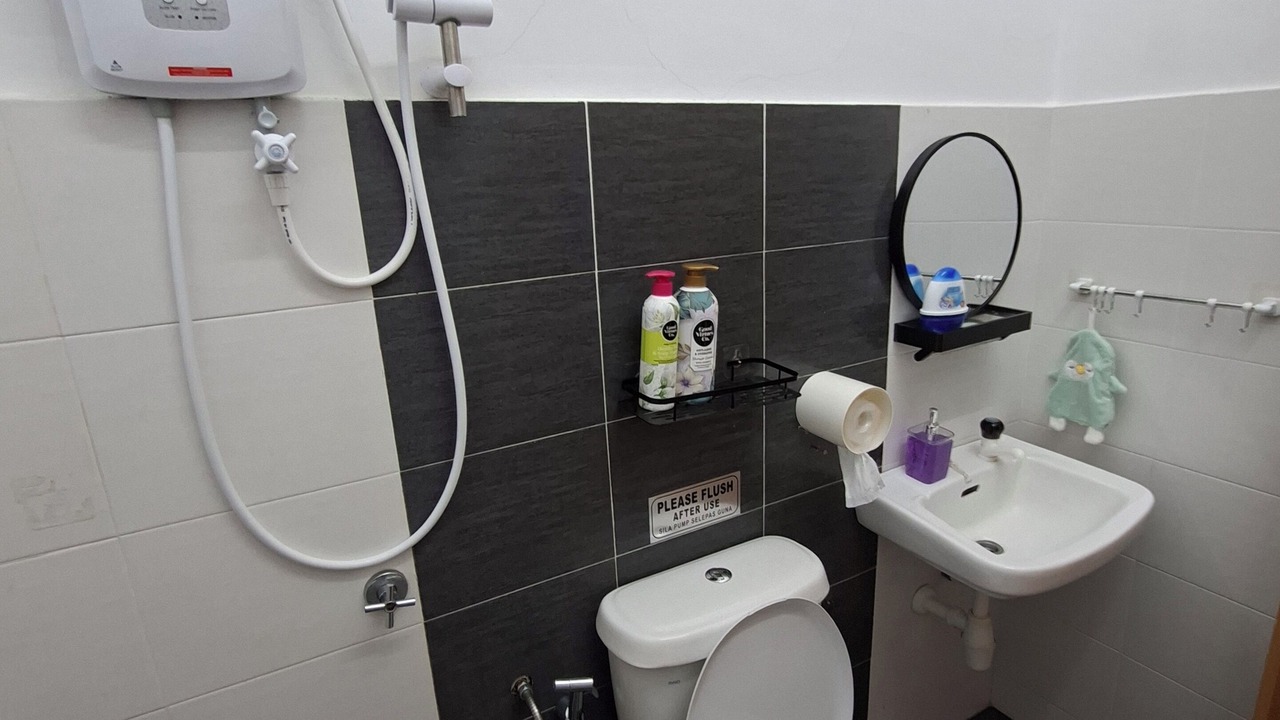 Photo of Bathroom in Gua
