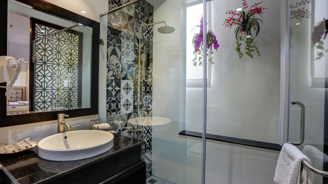 Photo of Bathroom in Old Quarter