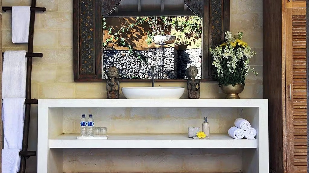 Photo of Bathroom in Kalipuro