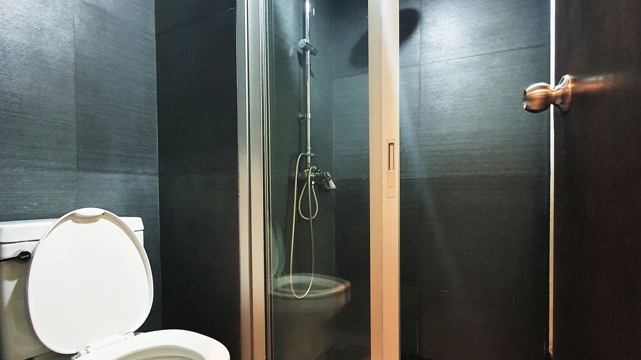 Photo of Bathroom in Lak Si