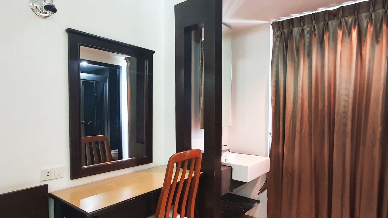 Photo of Bedroom in Lak Si