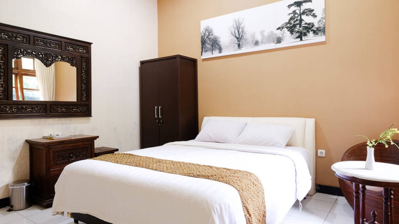 Photo of Bedroom in Wirobrajan