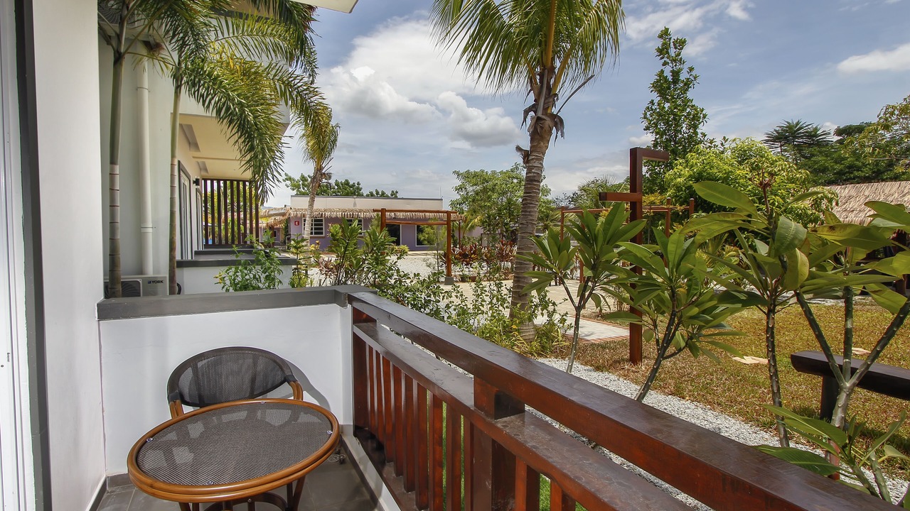 Photo of Patio Balcony in Kampung Kedawang