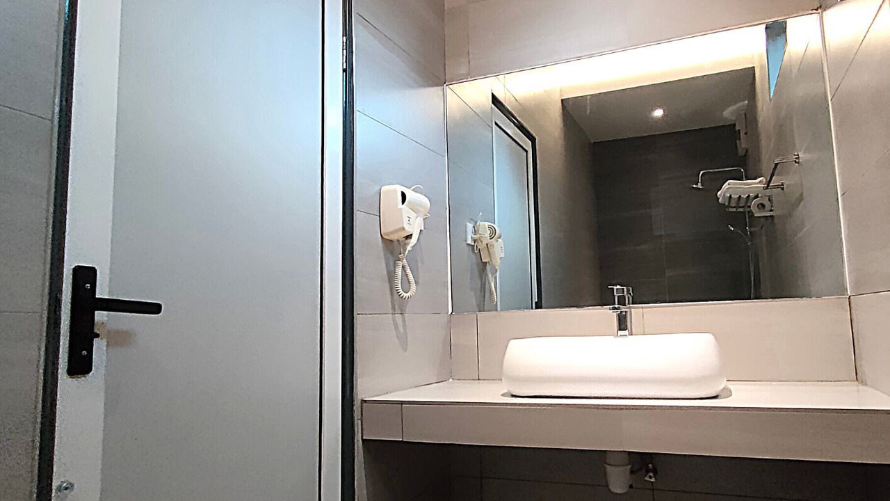 Photo of Bathroom in Kampung Kedawang